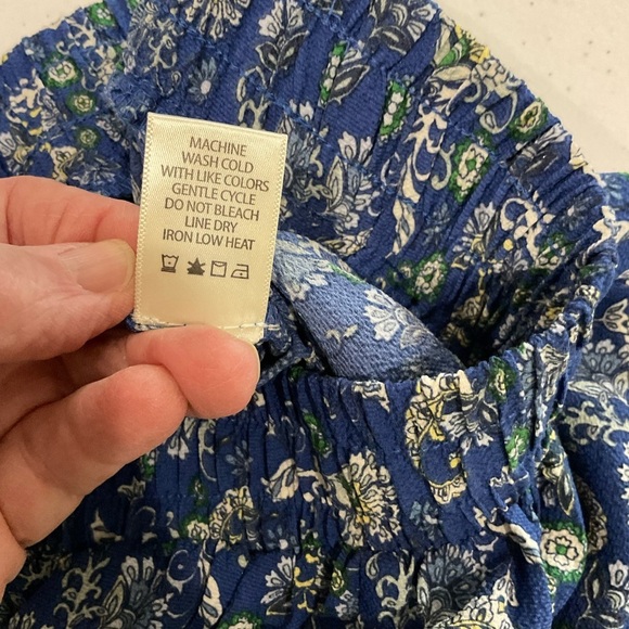 NWT Max Studio Pull On Shorts Elastic Waist Blue Floral Paisley Women’s Size Sm - Picture 6 of 11
